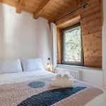 Spacious Flat In The Centre Of *