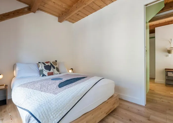 Spacious Flat In The Centre Of