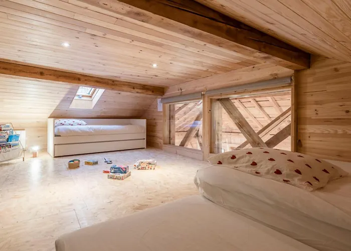 Spacious Flat In The Centre Of *