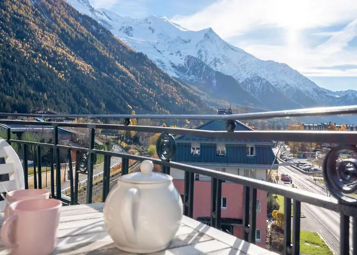 Spacious Flat In The Centre Of